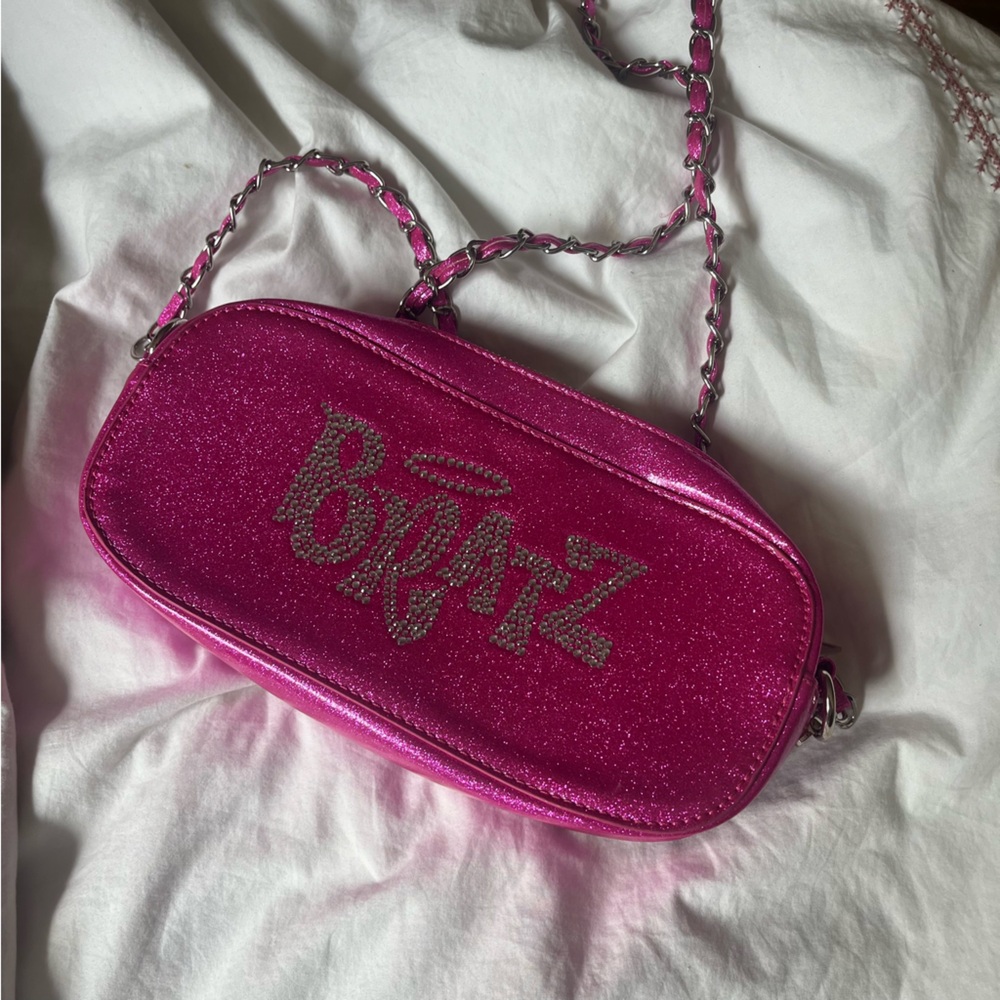 Dolls Kill Bratz Rare Y2K Hot Pink Crossbody Chain Glitter Phone Purse